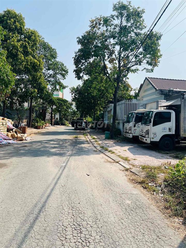 cần bán lô biệt thự laveder
