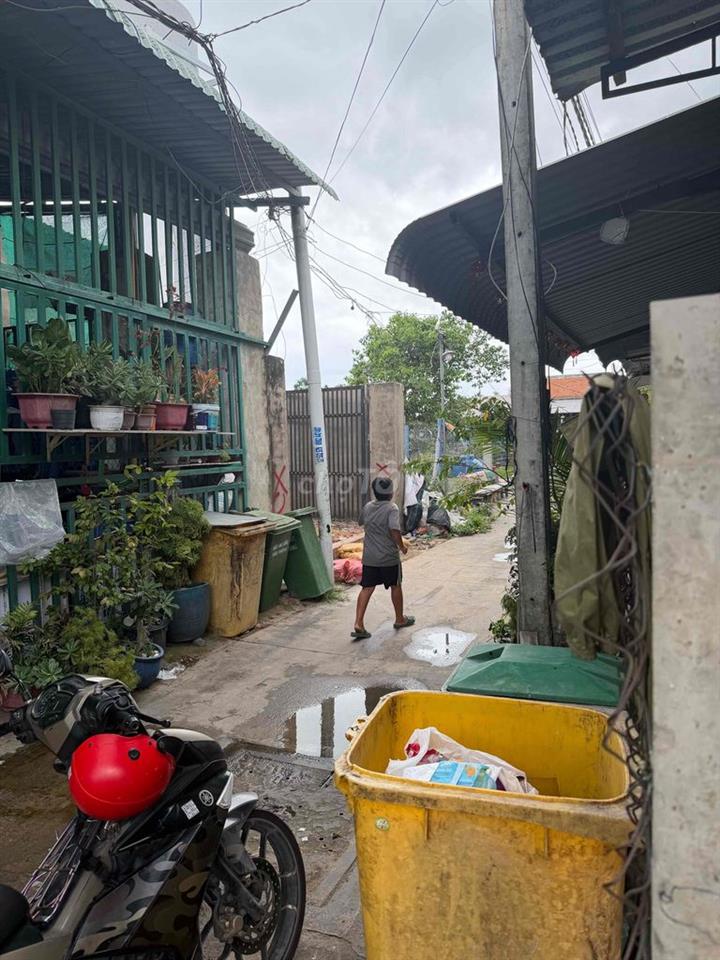 bán nhà trung tâm tt hậu nghĩa