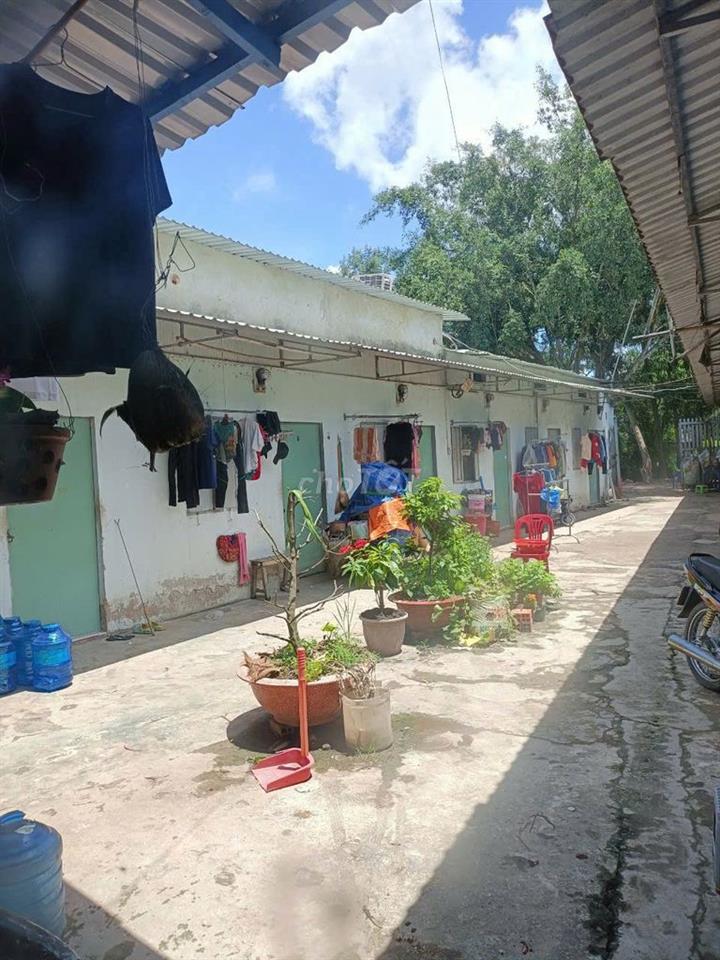 2 dãy 15 phòng trọ diện tích 500m2