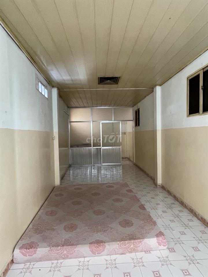 Cho thuê nhà 927/11 CMT8 quận Tân Bình giá 10tr có bớt