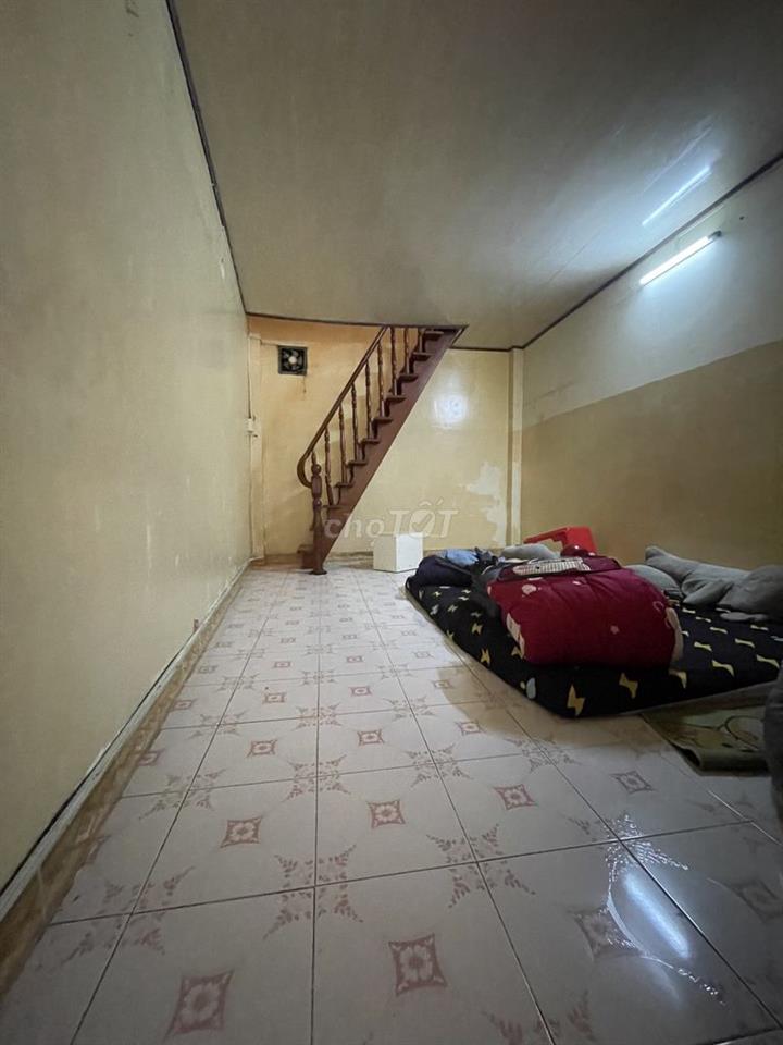 Cho thuê nhà 927/11 CMT8 quận Tân Bình giá 10tr có bớt