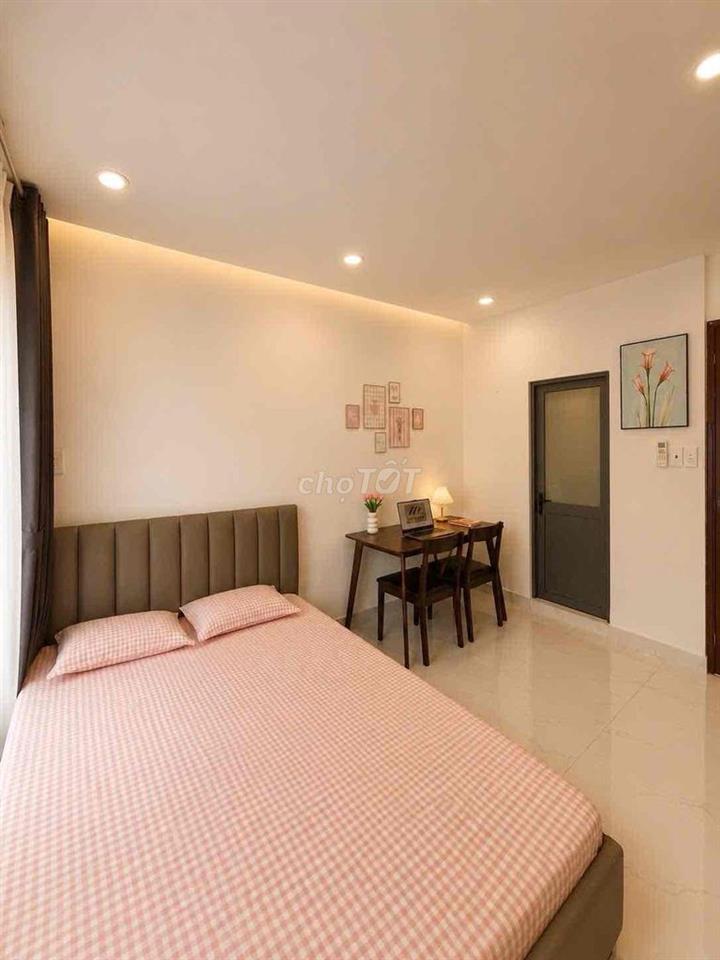STUDIO BAN CÔNG GẦN UTH , HỒNG BÀNG , UEF FULL NỘI THẤT