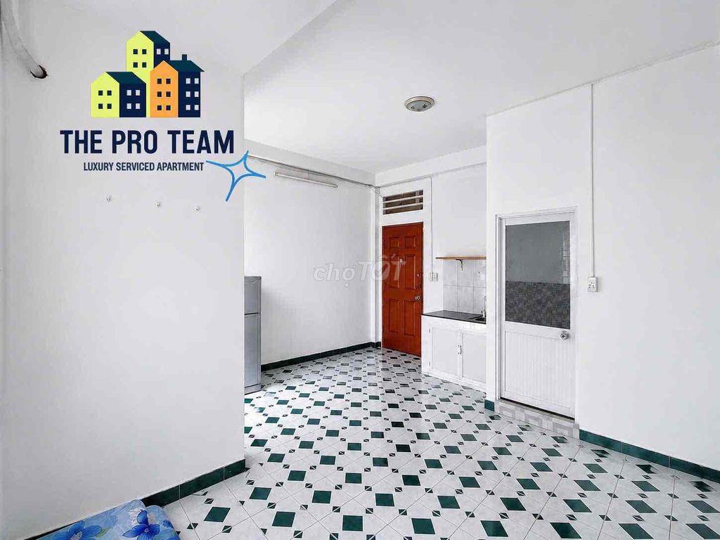 PHÒNG MỚI BAN CÔNG  GẦN HỒNG BÀNG , HUTECH , UTH , UEF