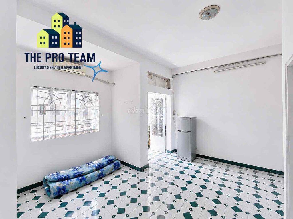PHÒNG MỚI BAN CÔNG  GẦN HỒNG BÀNG , HUTECH , UTH , UEF