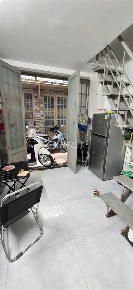 Cần bán căn nhà chính chủ