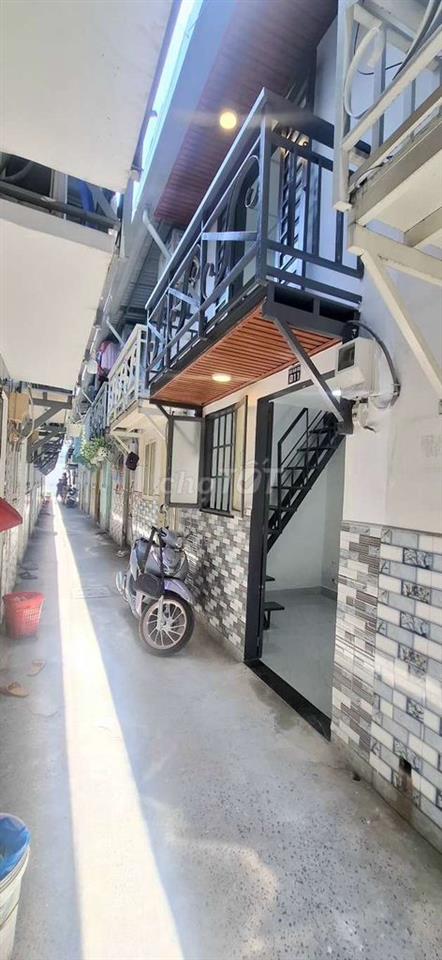 Cần bán căn nhà khu dân cư , nhà đẹp