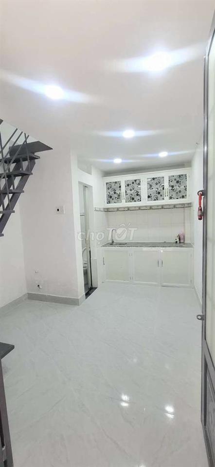Cần bán căn nhà khu dân cư , nhà đẹp