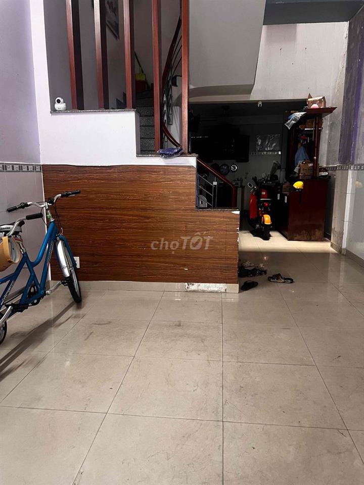 Còn 1 Phòng Trống Cho Nữ Thuê
