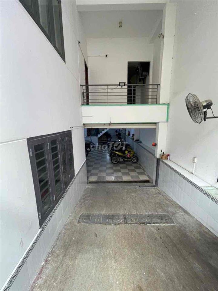Nhà Căn Hộ Dịch Vụ 32 phòng