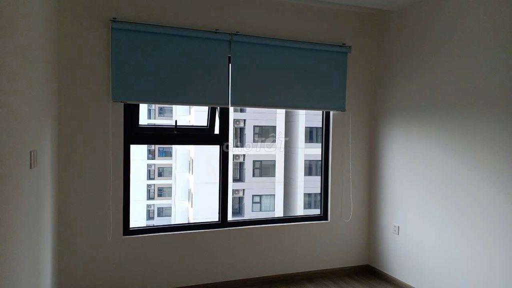 Căn góc 3 phòng ngủ, 2 toilet, mới. có bếp, rèm . 