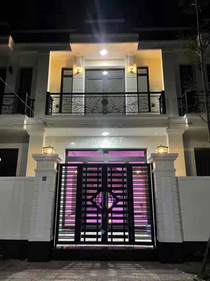 Cần bán nhà Cần Đước, Long An cũ