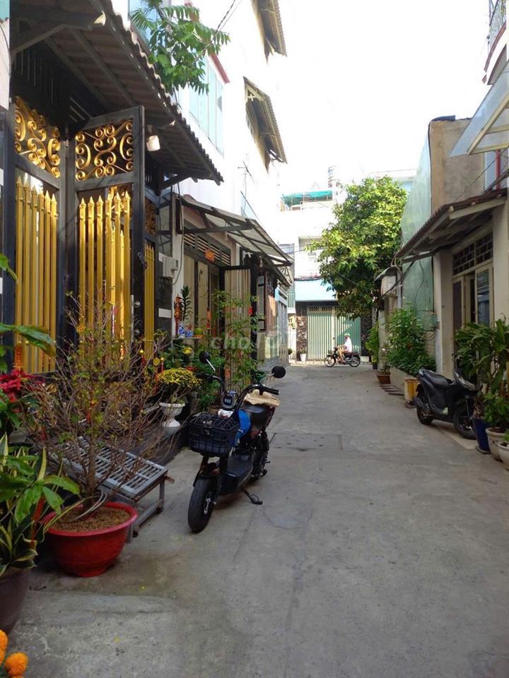 Chính chủ bán nhà 2 mặt tiền hẻm xe hơi đường Bùi Tư Toàn