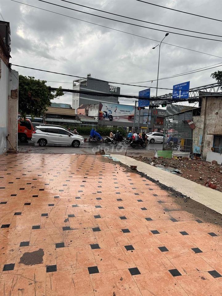 nhằ mặt tiền cho thuê nguyên căn