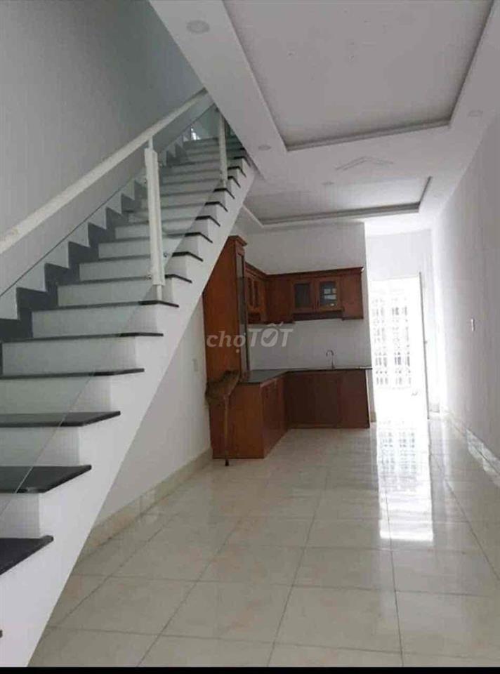 nhà sát trường cấp 2 tô ngọc vân ngay Cầu Ông Đụng Ngã Tư Ga Q12