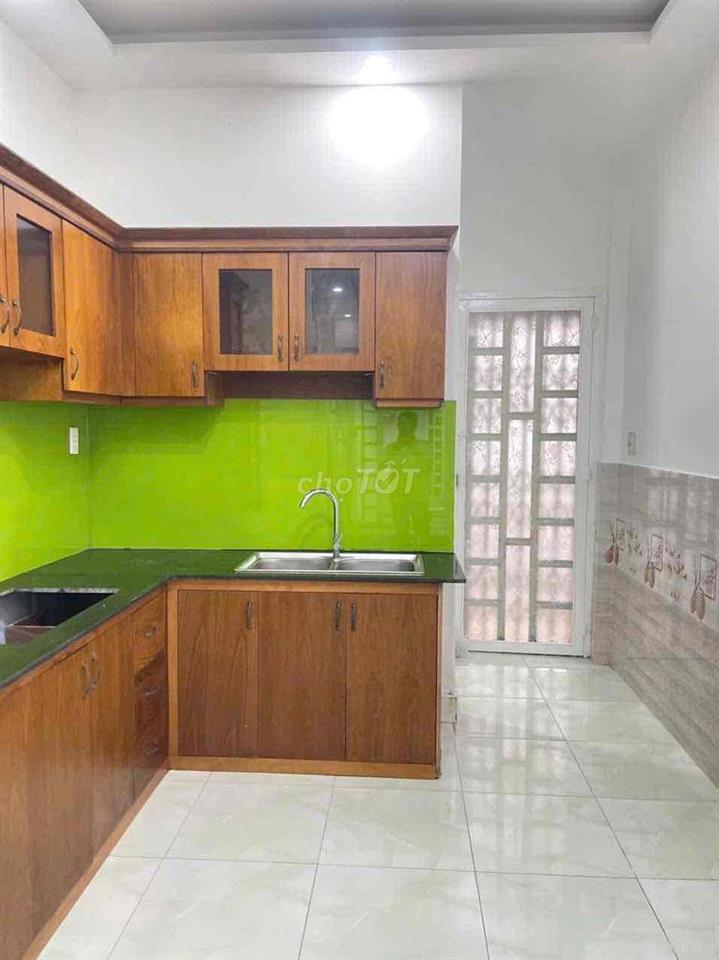 nhà sát trường cấp 2 tô ngọc vân ngay Cầu Ông Đụng Ngã Tư Ga Q12