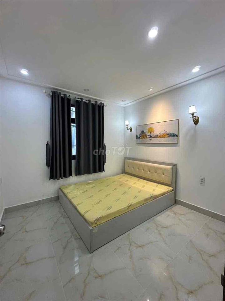 nhà 2lầu siêu đẹp dtsd 60m2 ngay trường điện lực ngã tư ga q.12