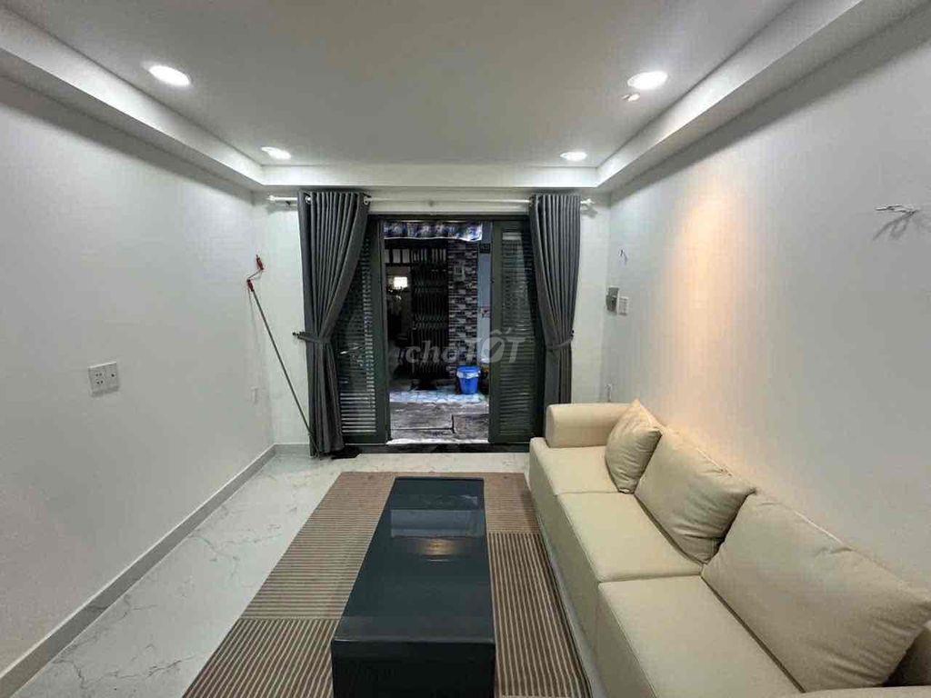 nhà 2lầu siêu đẹp dtsd 60m2 ngay trường điện lực ngã tư ga q.12