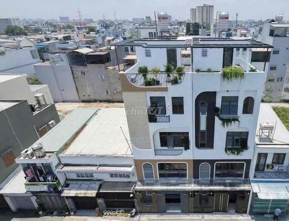 nhà 5.Tầng xây mới nội thất sịn shr hổ trợ Bank ngay Ngã Tư Ga Q.12