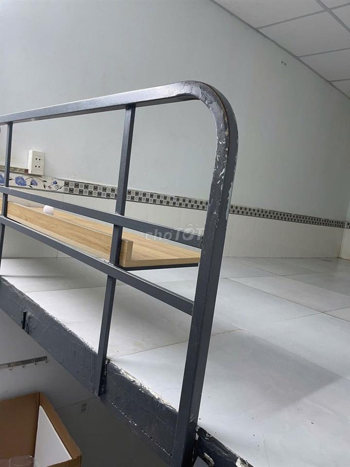 Nhượng lại phòng trọ đầu tháng 9 ở