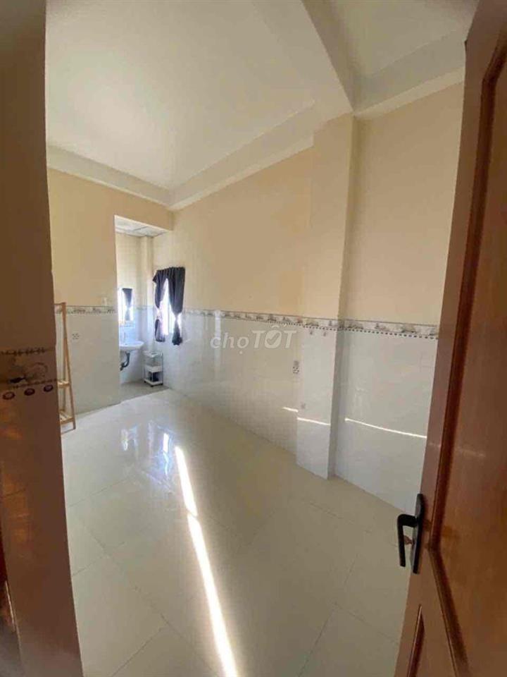 PHÒNG CHO THUÊ CÓ MÁY LẠNH GẦN CẦU CHÀ VÀ Q8