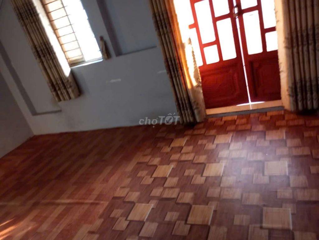 Cho thuê nhà hẻm 195 Pham Văn Bạch cách Trường Chinh 600m