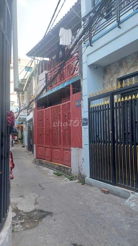 Cho thuê nhà hẻm 195 Pham Văn Bạch cách Trường Chinh 600m