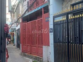 Cho thuê nhà hẻm 195 Pham Văn Bạch cách Trường Chinh 600m