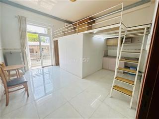 Phòng 45m2 bancon, có 1PN riêng, + gác lửng. 
