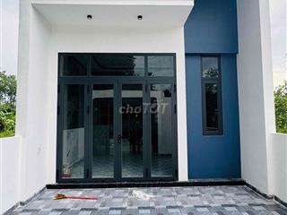 Nhà mơi full ở thủ dầu một sân ô tô