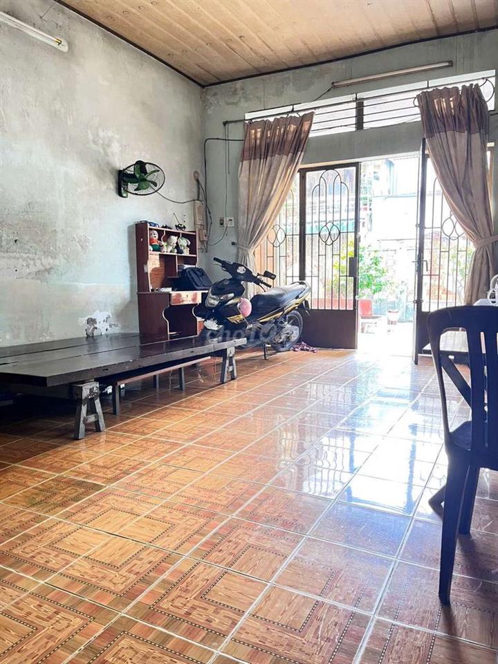 VỀ QUÊ CHĂM CHA MẸ CẦN BÁN NHÀ CẤP 4 MẶT TIỀN ĐƯỜNG QUẬN 12 
