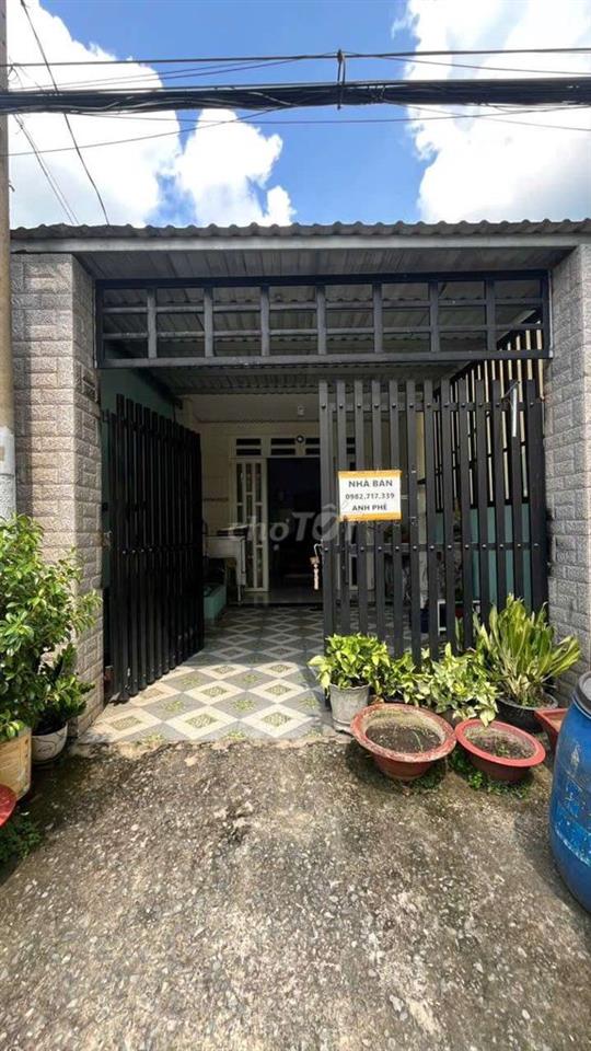 nhà mặt tiền cần bán
