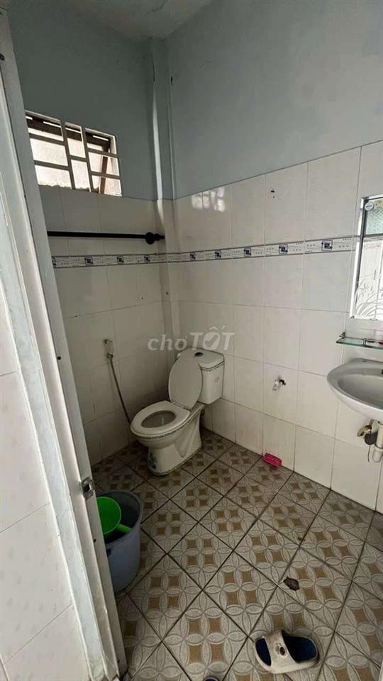 nhà mặt tiền cần bán