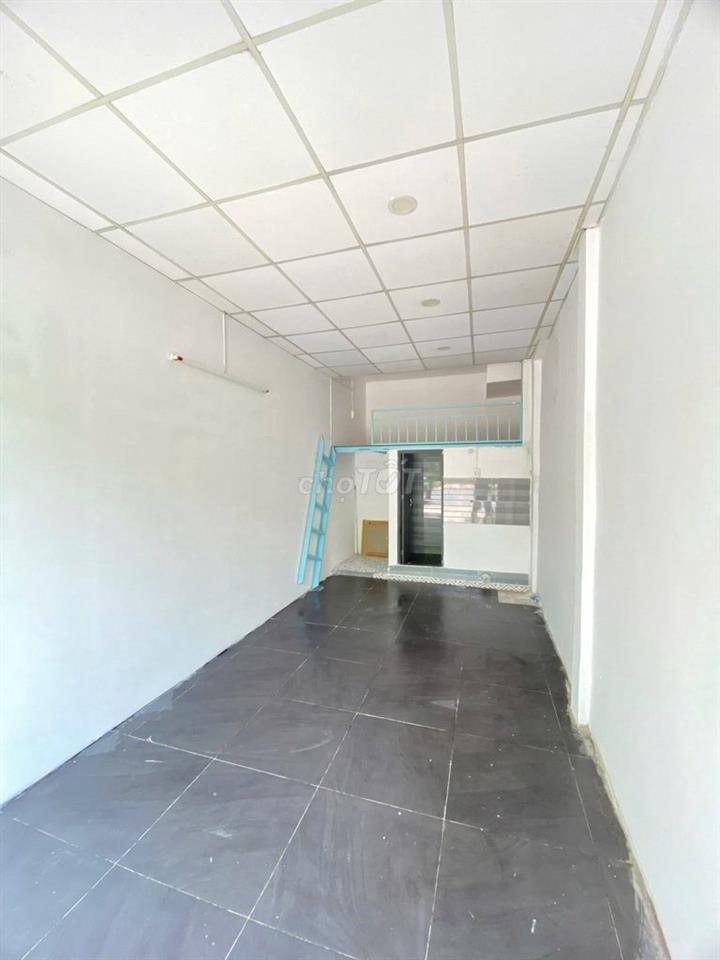 NHƯỢNG MẶT BẰNG KINH DOANH GẦN SÂN BAY
