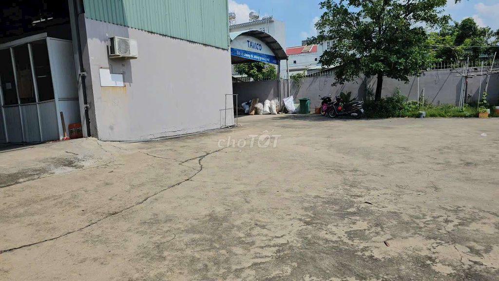 cho thuê nhà kho Tổng 1400m tại an phú đông .Q12