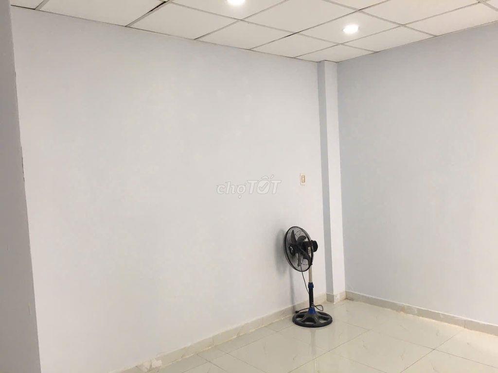 Phòng Trọ An Phú Đông thoáng mát sân Phơi rộng 