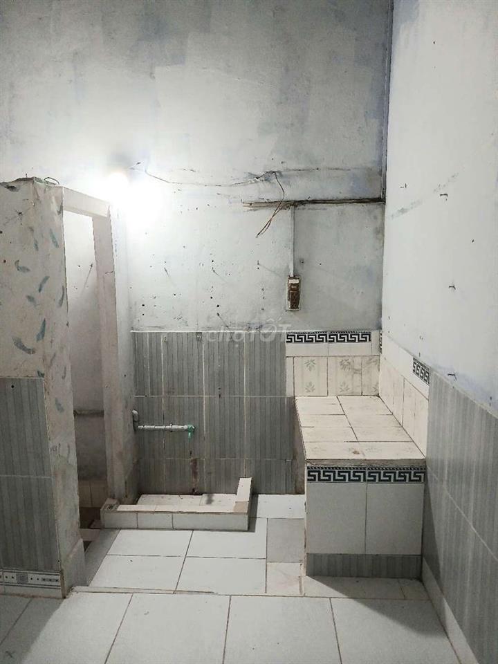 PHÒNG TRỌ SÁT BỆNH VIỆN Q12 - GẦN CVPM QUANG TRUNG