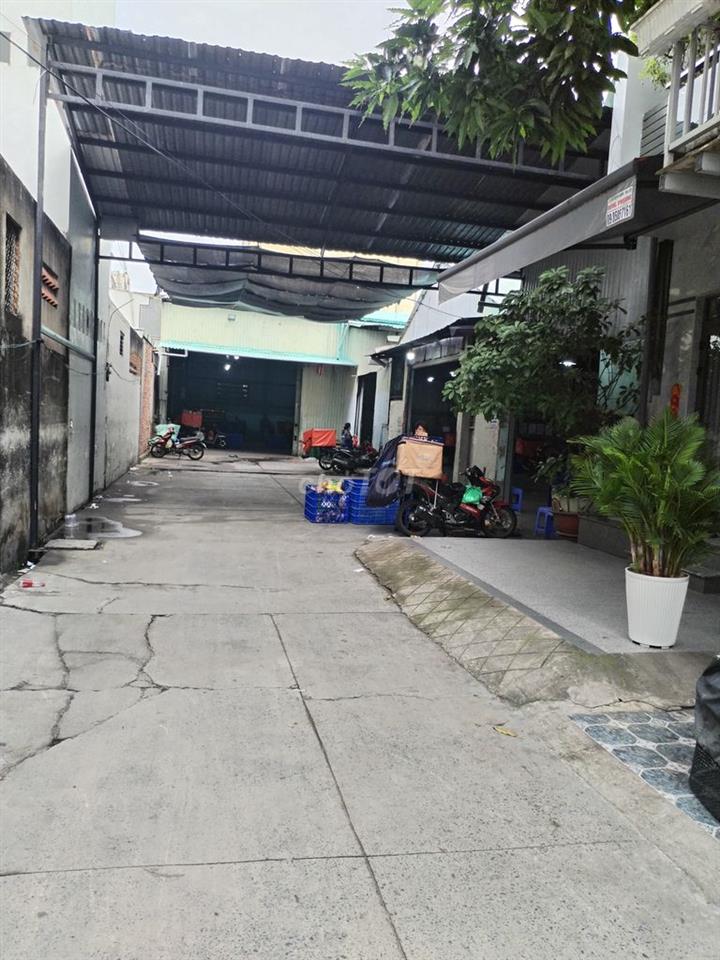 Cần cho thuê kho 1000 m2 trong khuôn viên 1200 m2