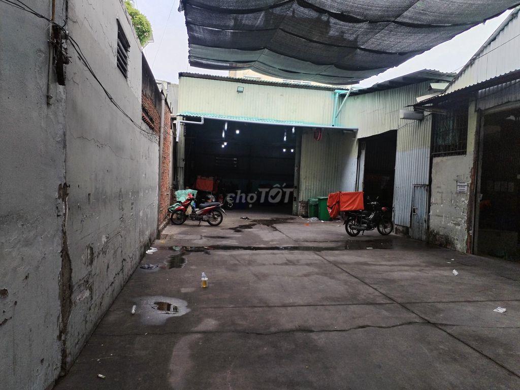 Cần cho thuê kho 1000 m2 trong khuôn viên 1200 m2