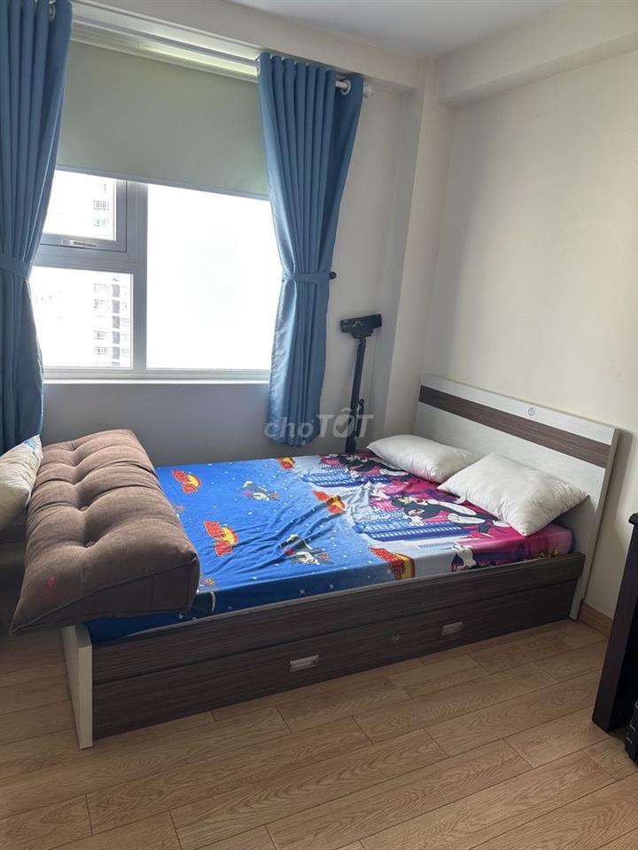 Cho thuê 1 phòng căn chung cư starlight RiverSide