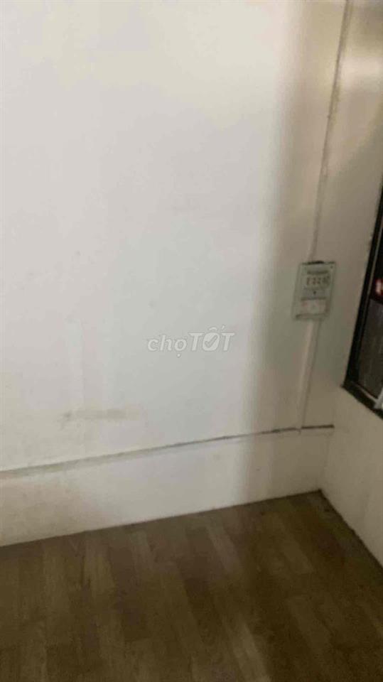 Phòng trọ có máy lạnh vệ sinh chung