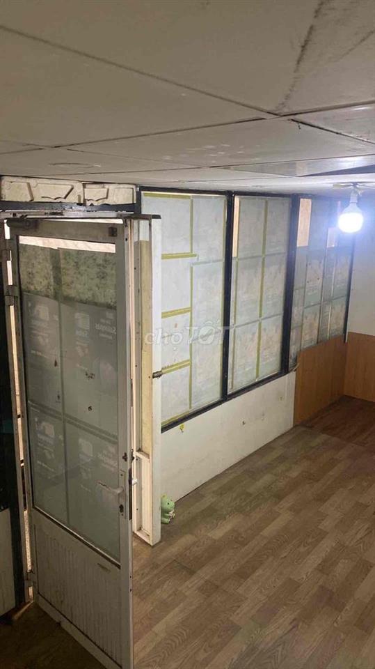 Phòng trọ có máy lạnh vệ sinh chung