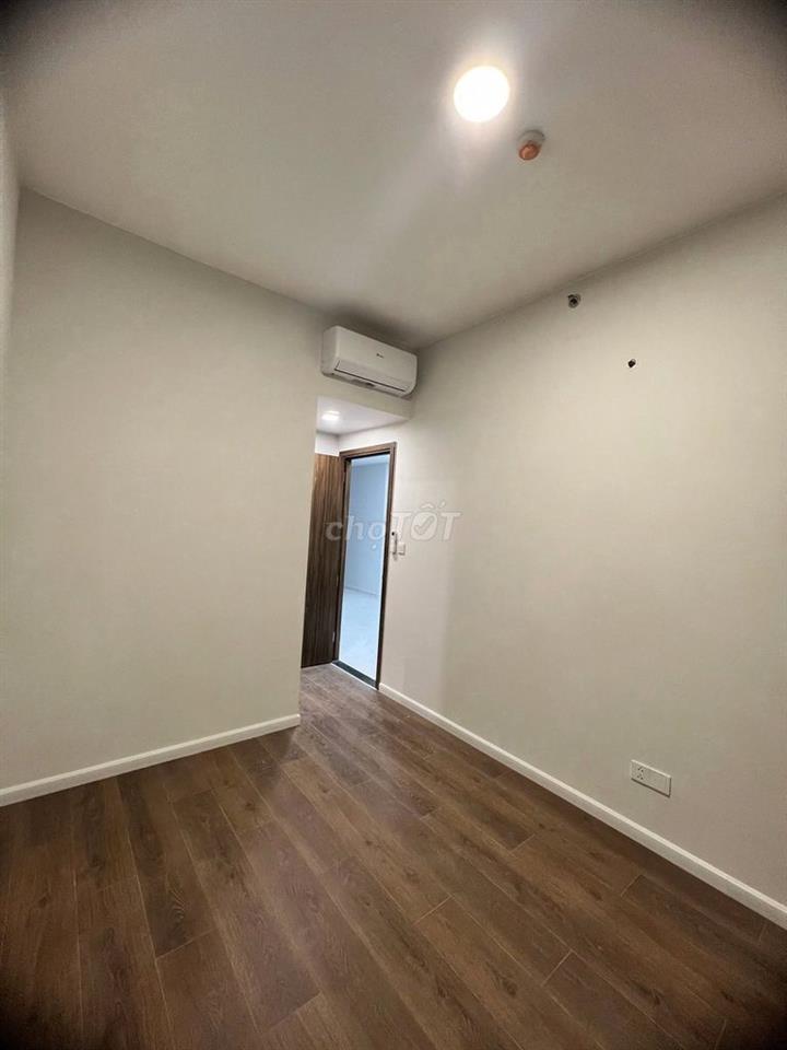 cọc 3 triệu, cho thuê căn 1 pn vào ở liền, có sẵn nội thất cơ bản