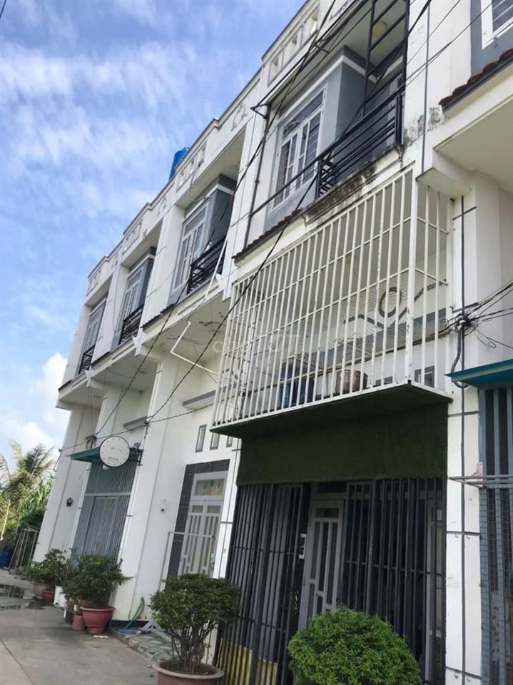 Bán Gấp Nhà có Điện Mặt Trời