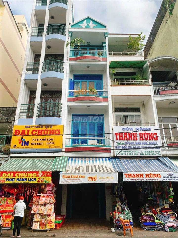 Cho thuê nguyên căn nhà ngay khu chợ đêm Bến Ninh Kiều