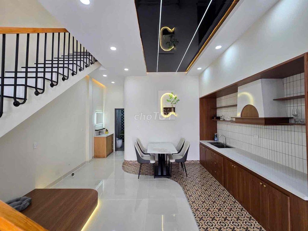 Chính chủ - bán nhà phố siêu phẩm
