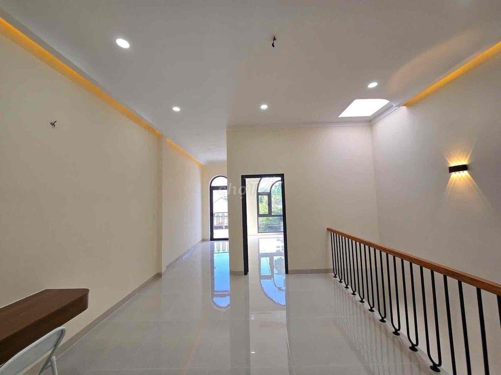 Chính chủ - bán nhà phố siêu phẩm