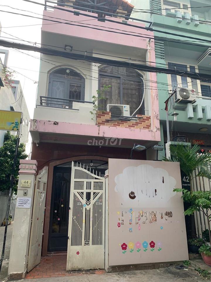 bán nhà mặt tiền đường Nghiêm Toản