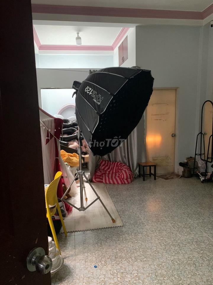 bán nhà mặt tiền đường Nghiêm Toản