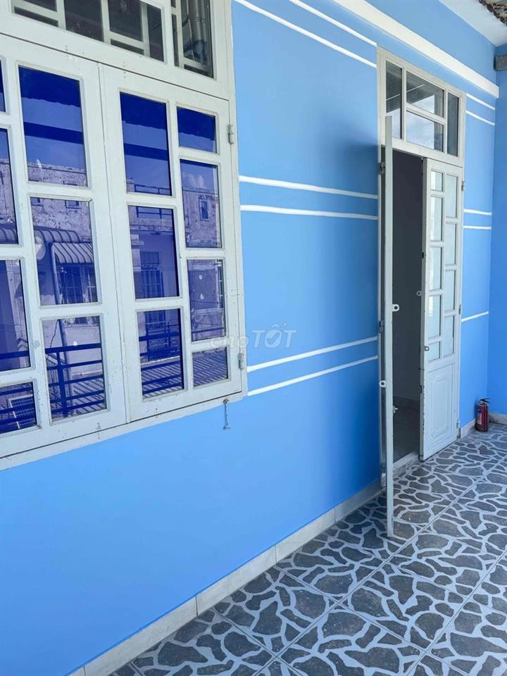 Cần bán căn nhà đường Tân phước