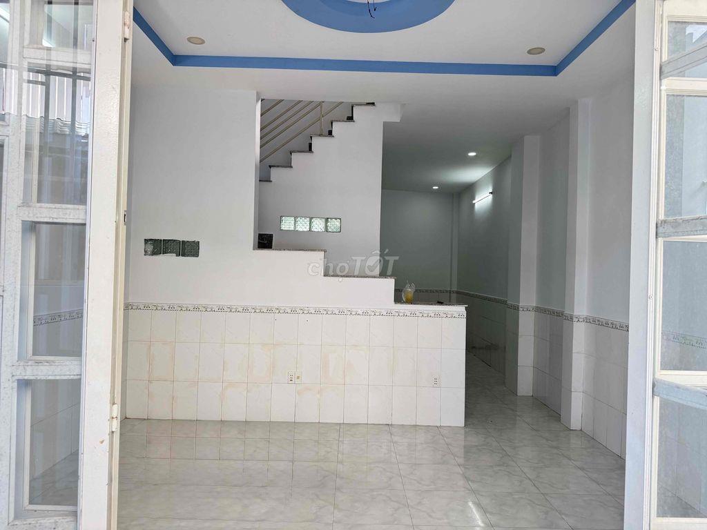 Cần bán căn nhà đường Tân phước